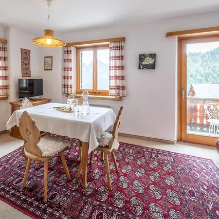 Apartamento Chasa Rosa *