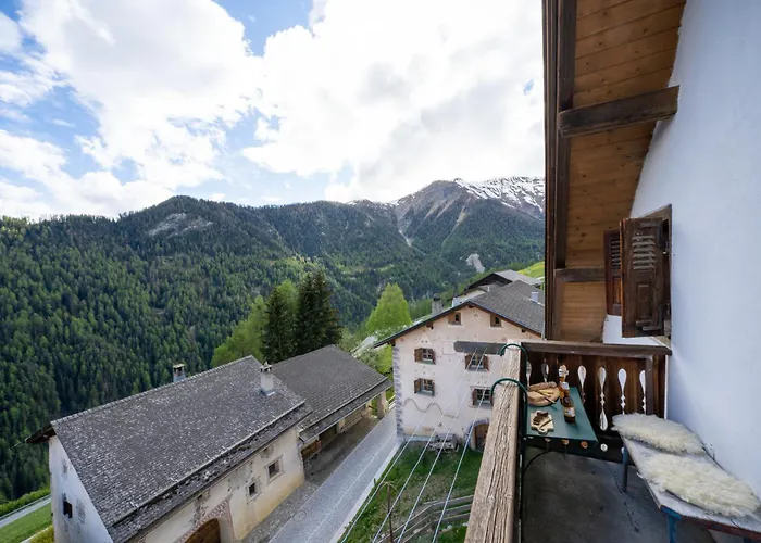 Appartement Chasa Rosa