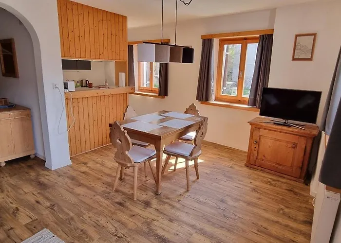 Appartement Chasa Rosa