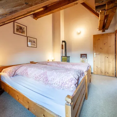 Chasa Rosa Apartment *