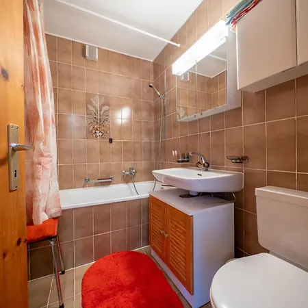 Apartment Chasa Rosa Vna